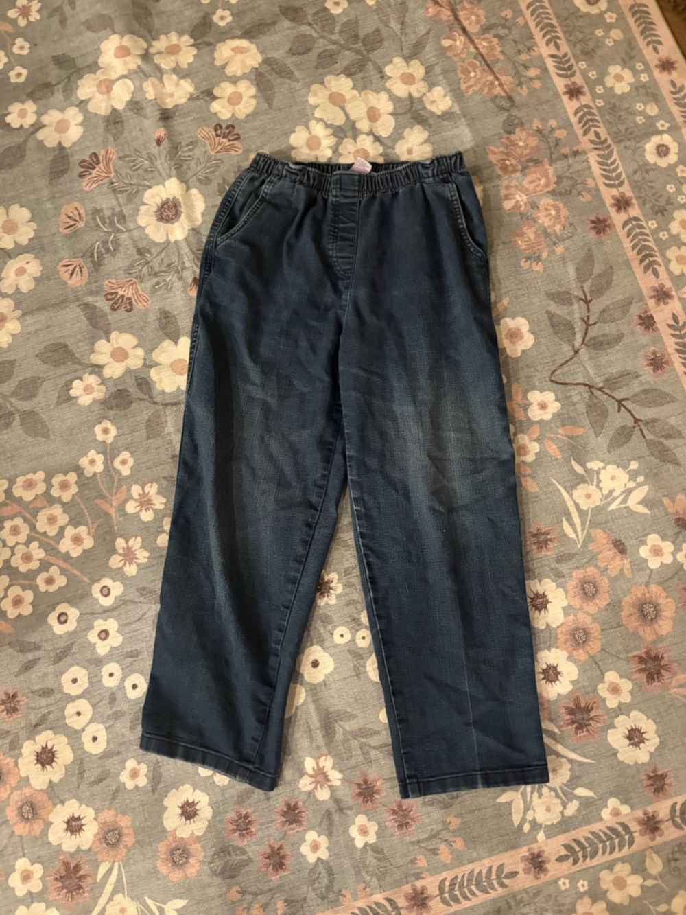 Dark Blue Elastic Waist Jeans
Size 6